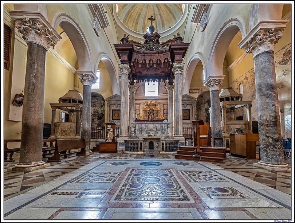 Casa Vitelli - Centro Storico A Due Passi Da Tutto Apartman Terracina Kültér fotó